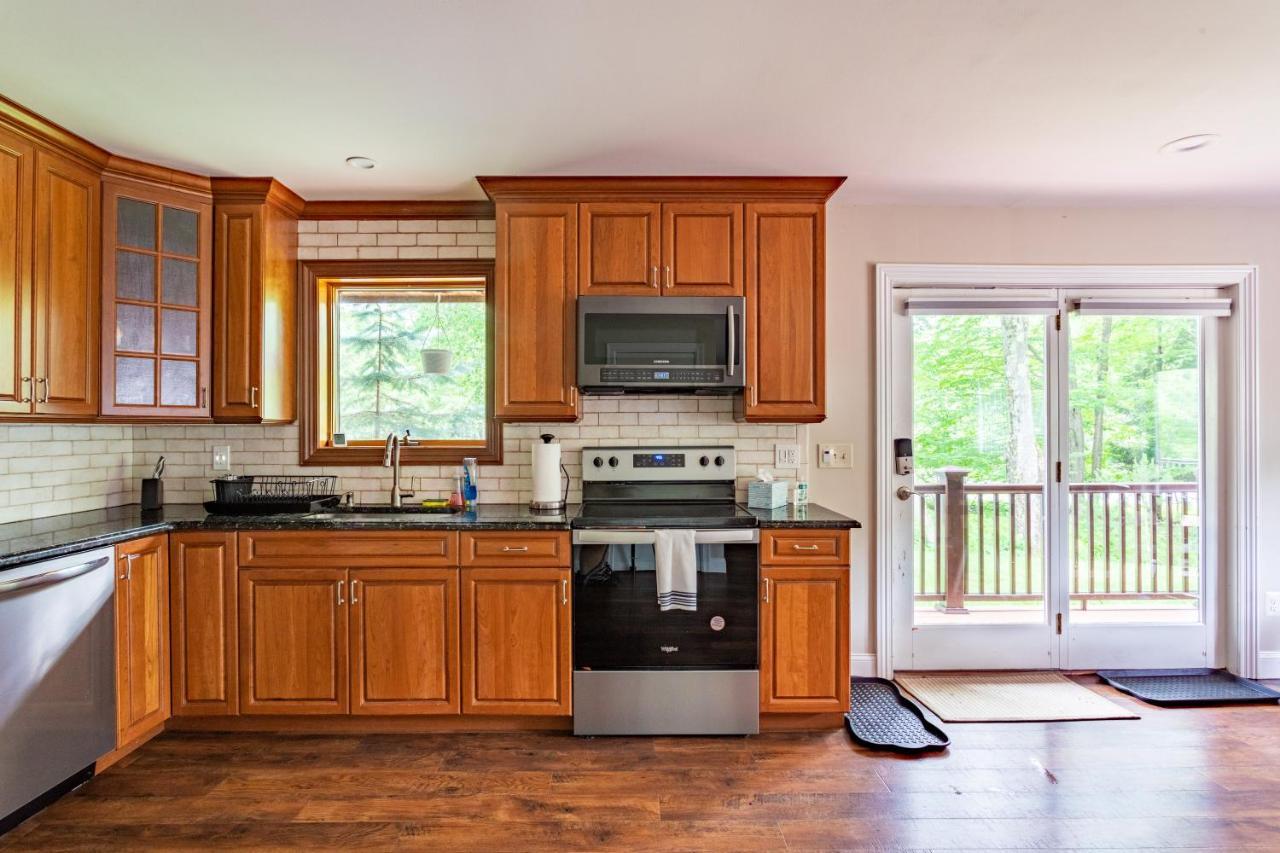 Bluebird Manor On The Water, 2 Acres & Amenities Villa Liberty Exterior photo